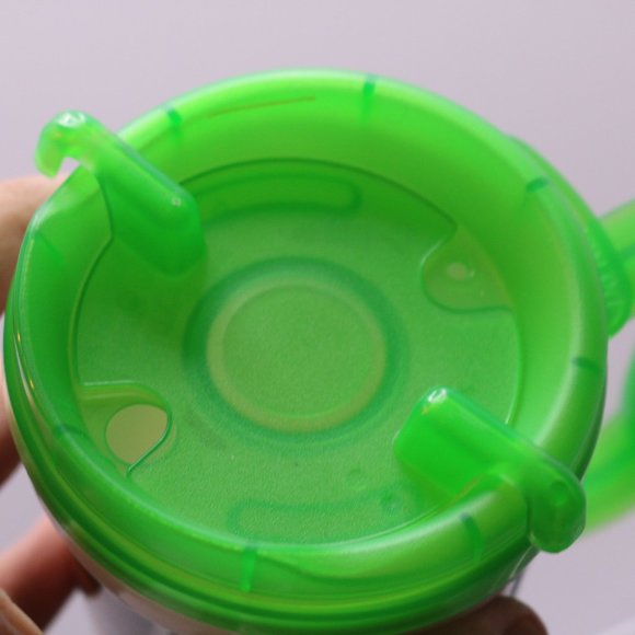 Walt Disney Parks Rapid Fill Travel Mug gREEN Top 7Inch Disney Whirley Rapid Cup - Picture 8 of 10